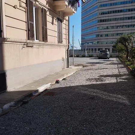 Ferry House Con Posto Auto Privato Genoa
