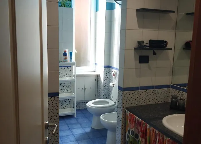 Ferry House Con Posto Auto Privato アパート *