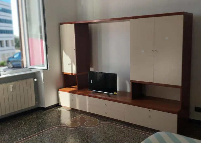 アパート Ferry House Con Posto Auto Privato ジェノヴァ